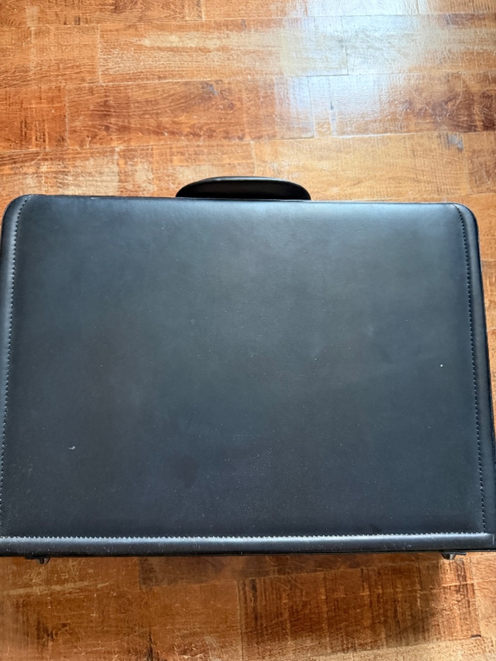 Samsonite Classic Leather Attaché Case - Combination Lock - Excellent Condition